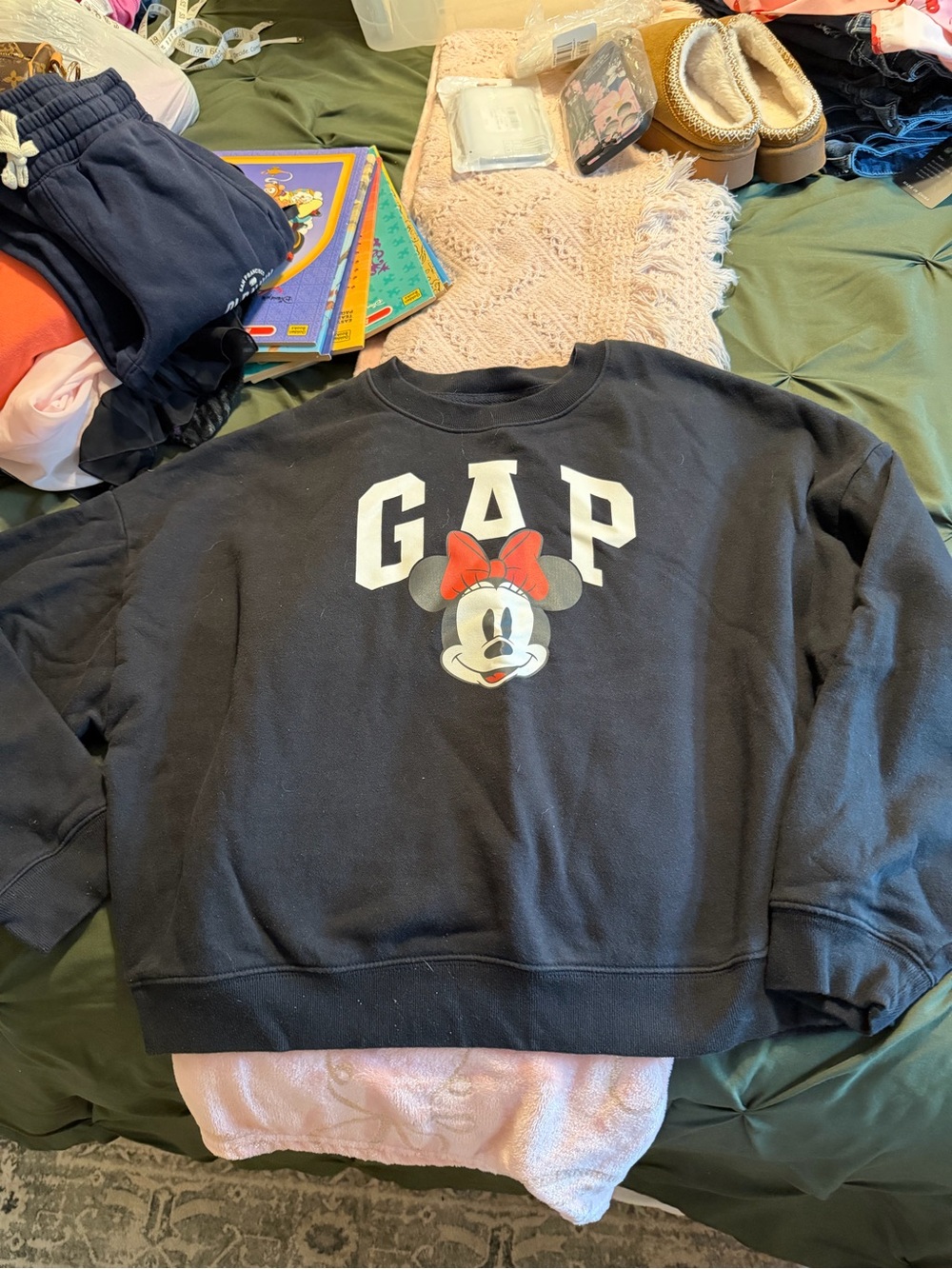 GAP Women's Black Minnie Mouse Graphic Top